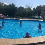 מלון Bisser - Free Parking - Free Pool Access