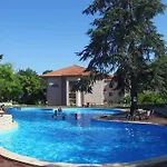 מלון Bisser - Free Parking - Free Pool Access בלצ'יק