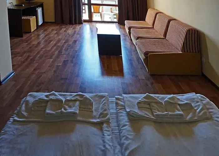 Bisser - Free Parking - Free Pool Access Baltsjik