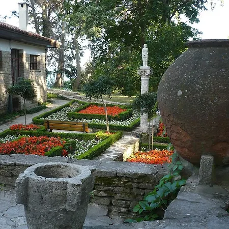 Bisser - Free Parking - Free Pool Access 2* Balchik