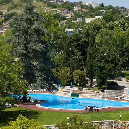 Bisser - Free Parking - Free Pool Access 2* Balcsik