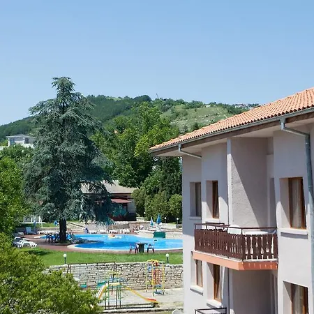 Hotel Bisser - Free Parking - Free Pool Access 2*