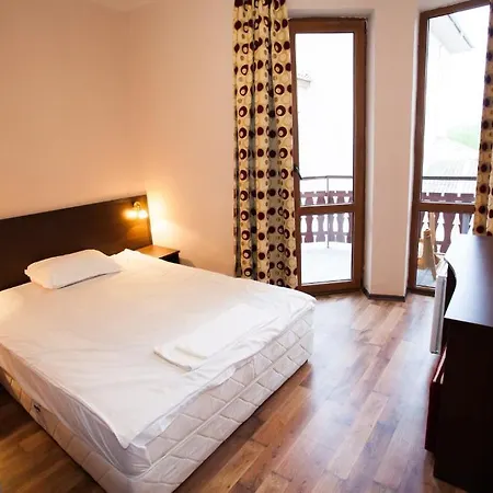 Hotel Bisser - Free Parking - Free Pool Access Balchik
