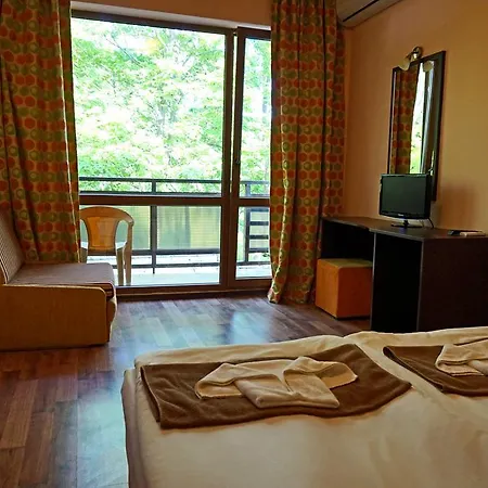 Szálloda Bisser - Free Parking - Free Pool Access 2*