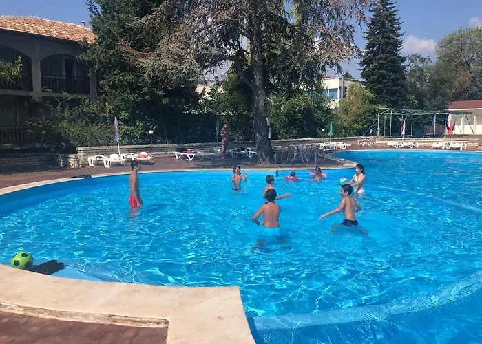 Ξενοδοχείο Bisser - Free Parking - Free Pool Access Μπαλτσίκ
