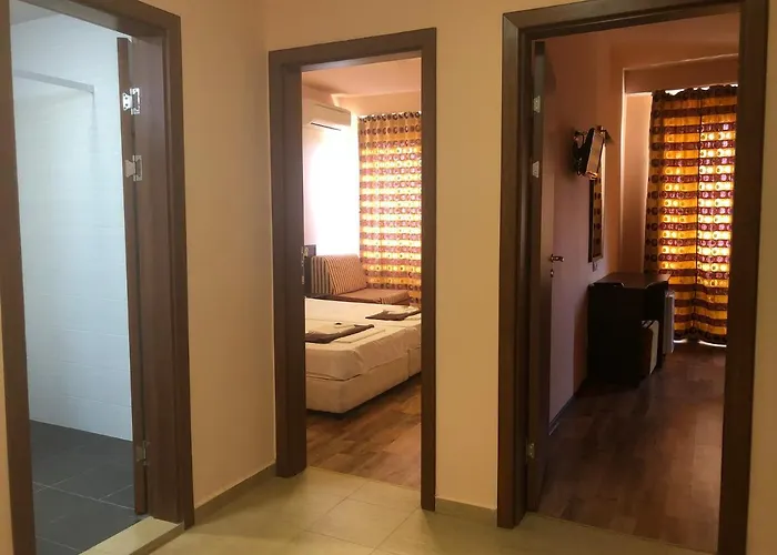 Bisser - Free Parking - Free Pool Access Ξενοδοχείο 2*