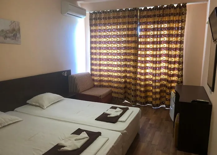 Ξενοδοχείο Bisser - Free Parking - Free Pool Access 2*