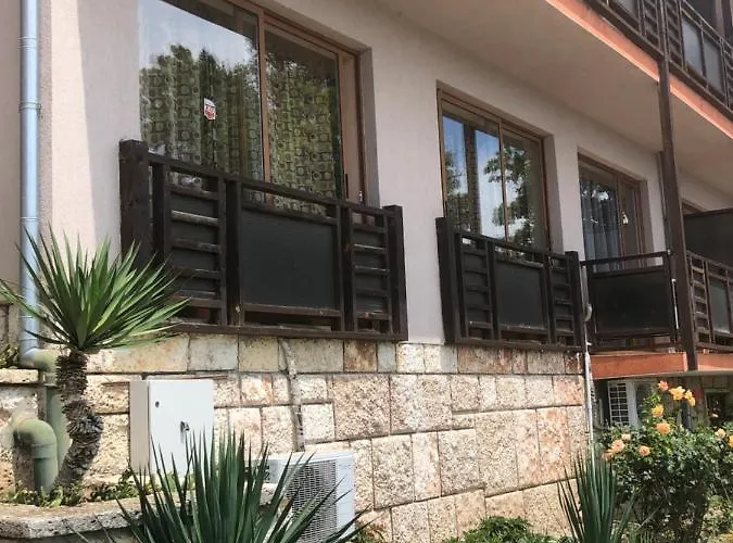 Bisser - Free Parking - Free Pool Access Ξενοδοχείο