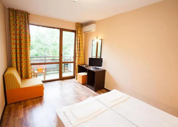 Bisser - Free Parking - Free Pool Access Ξενοδοχείο 2*