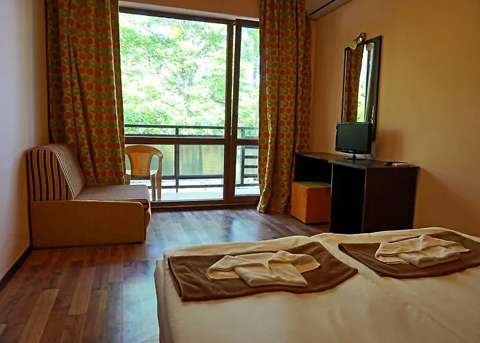 Ξενοδοχείο Bisser - Free Parking - Free Pool Access 2*