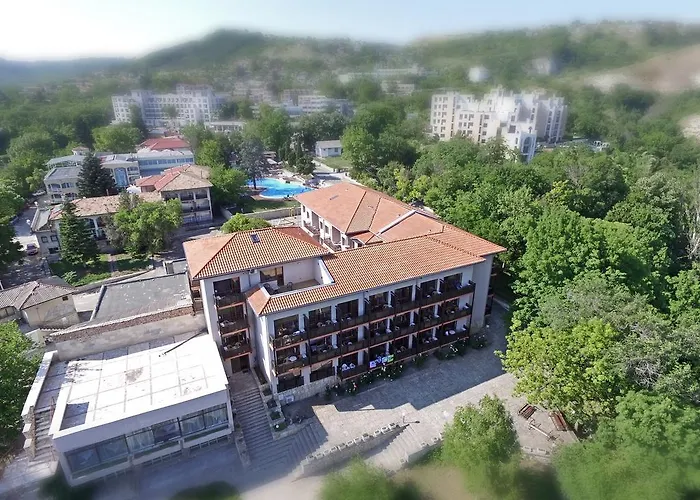 Ξενοδοχείο Bisser - Free Parking - Free Pool Access