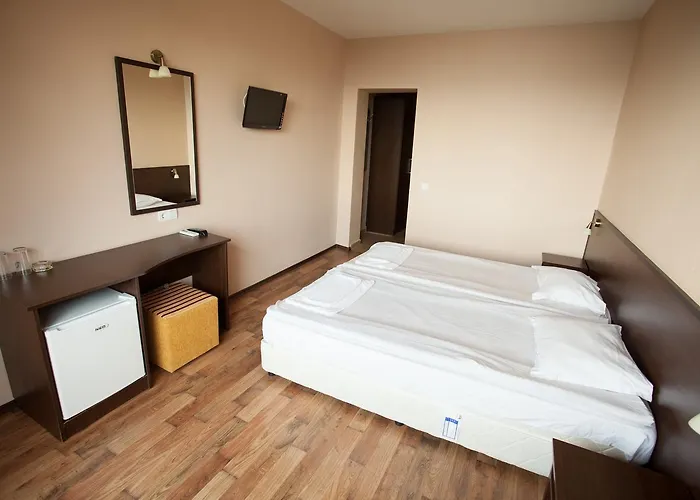 Bisser - Free Parking - Free Pool Access Ξενοδοχείο