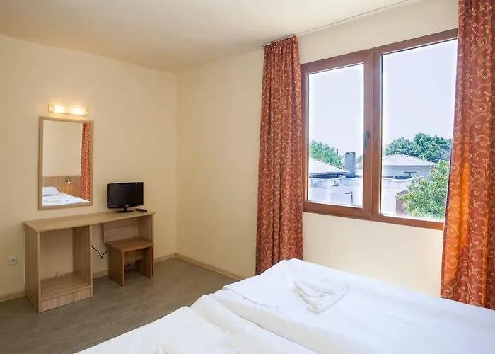 Ξενοδοχείο Bisser - Free Parking - Free Pool Access Μπαλτσίκ